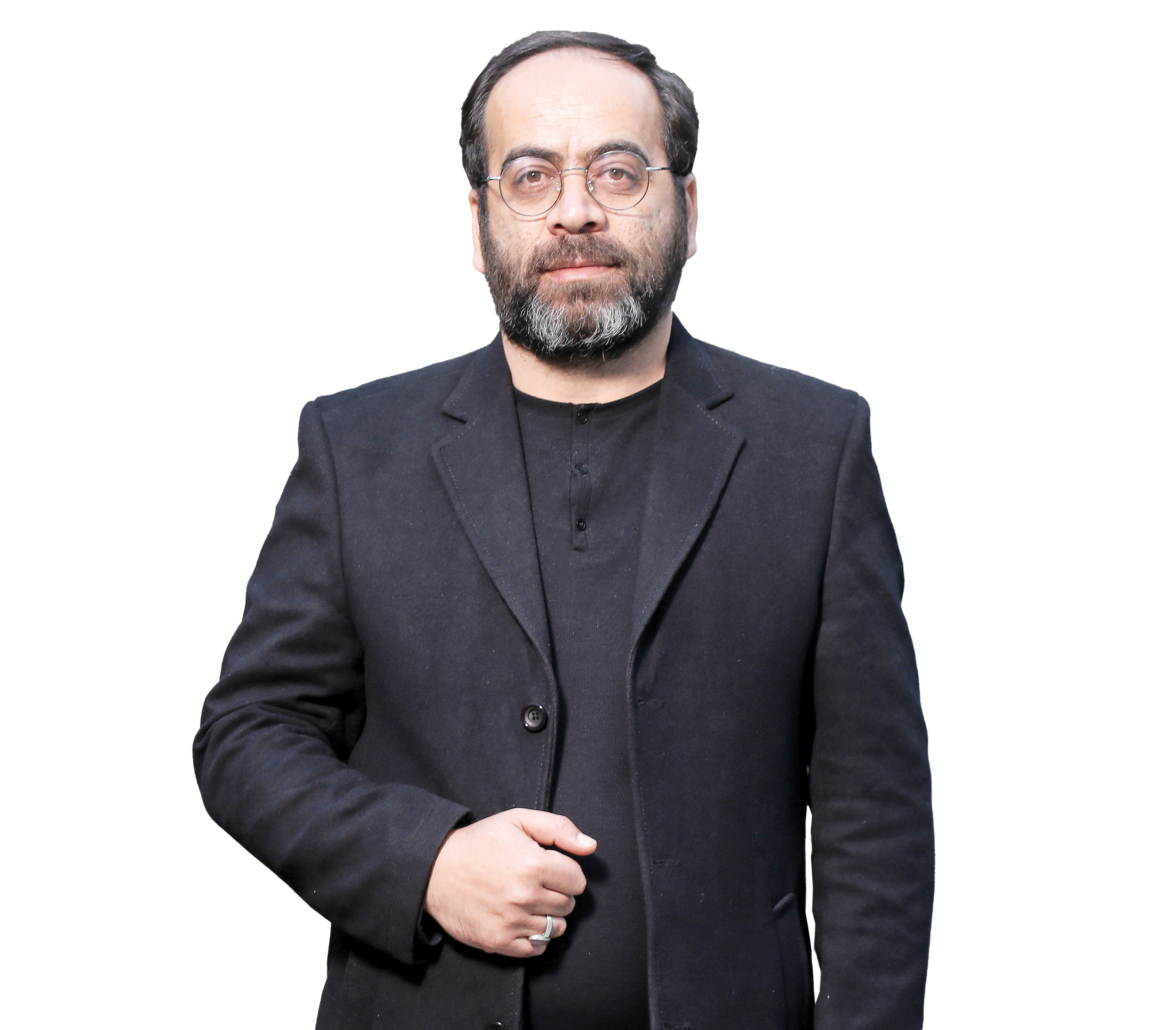 غلامرضا طریقی از انتخاب شاعری و نقش حسین منزوی در مسیر حرفه‌ای خود می‌گوید