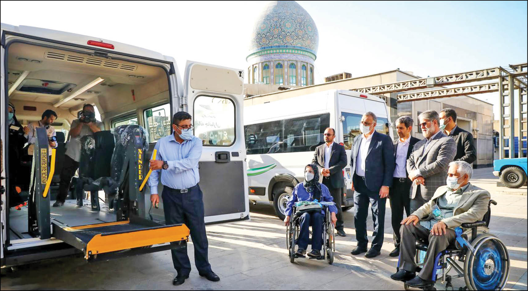 شهردار تهران در حاشیه ورود ون‌های‌ ویژه به ناوگان خدمات‌رسانی به معلولان و جانبازان اعلام کرد