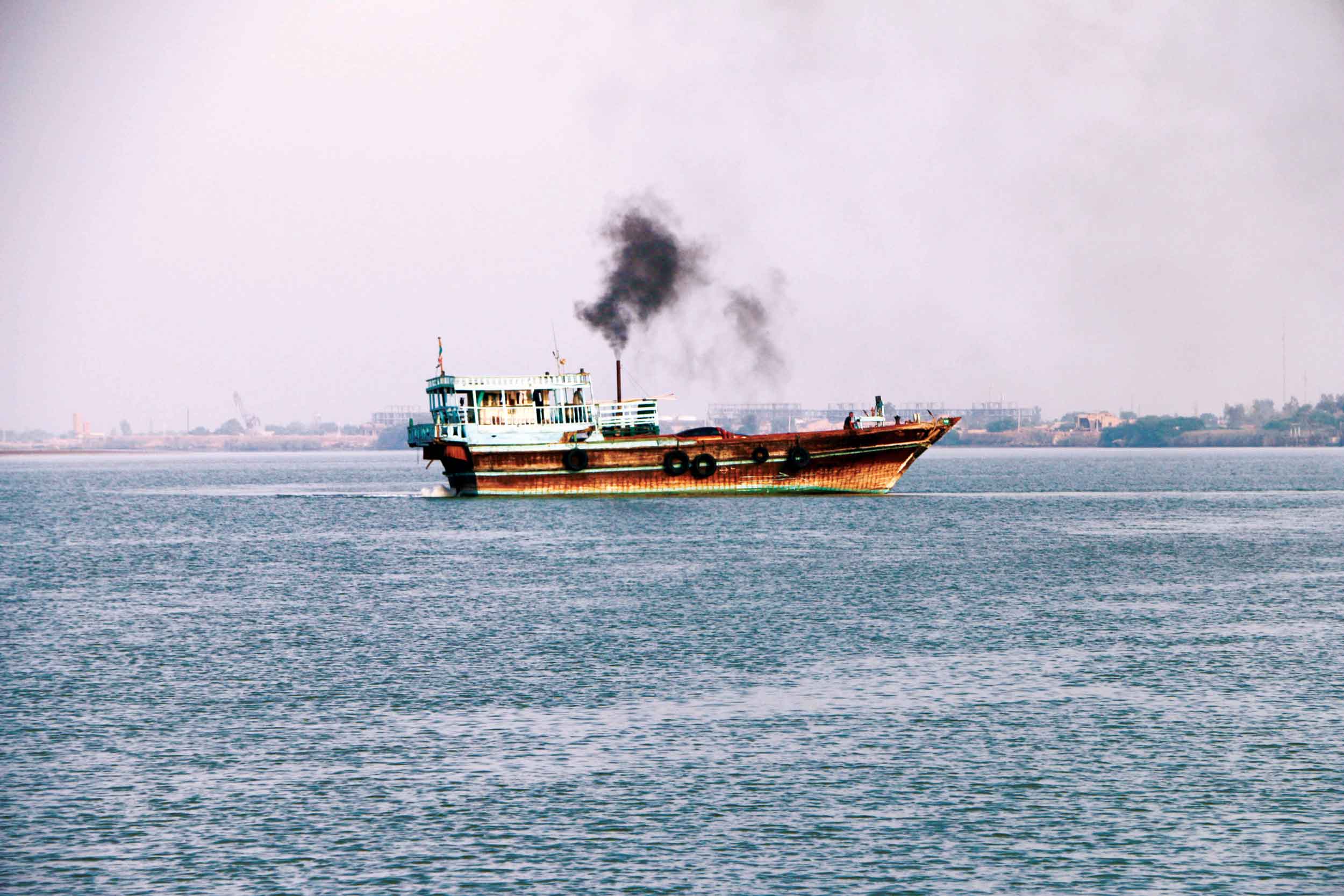امید ساحل‌نشینان بوشهر به ساماندهی واردات «ته‌لنجی»
