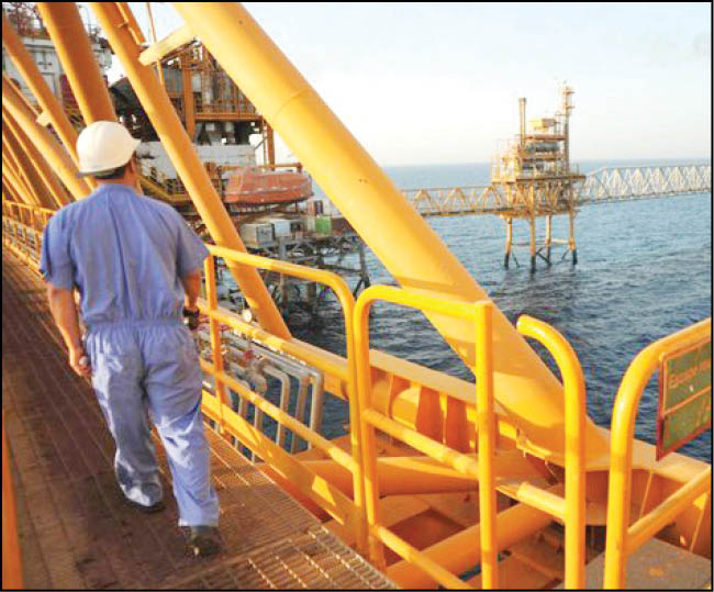 آغاز سرمایه‌گذاری ایران در میدان نفتی آرش