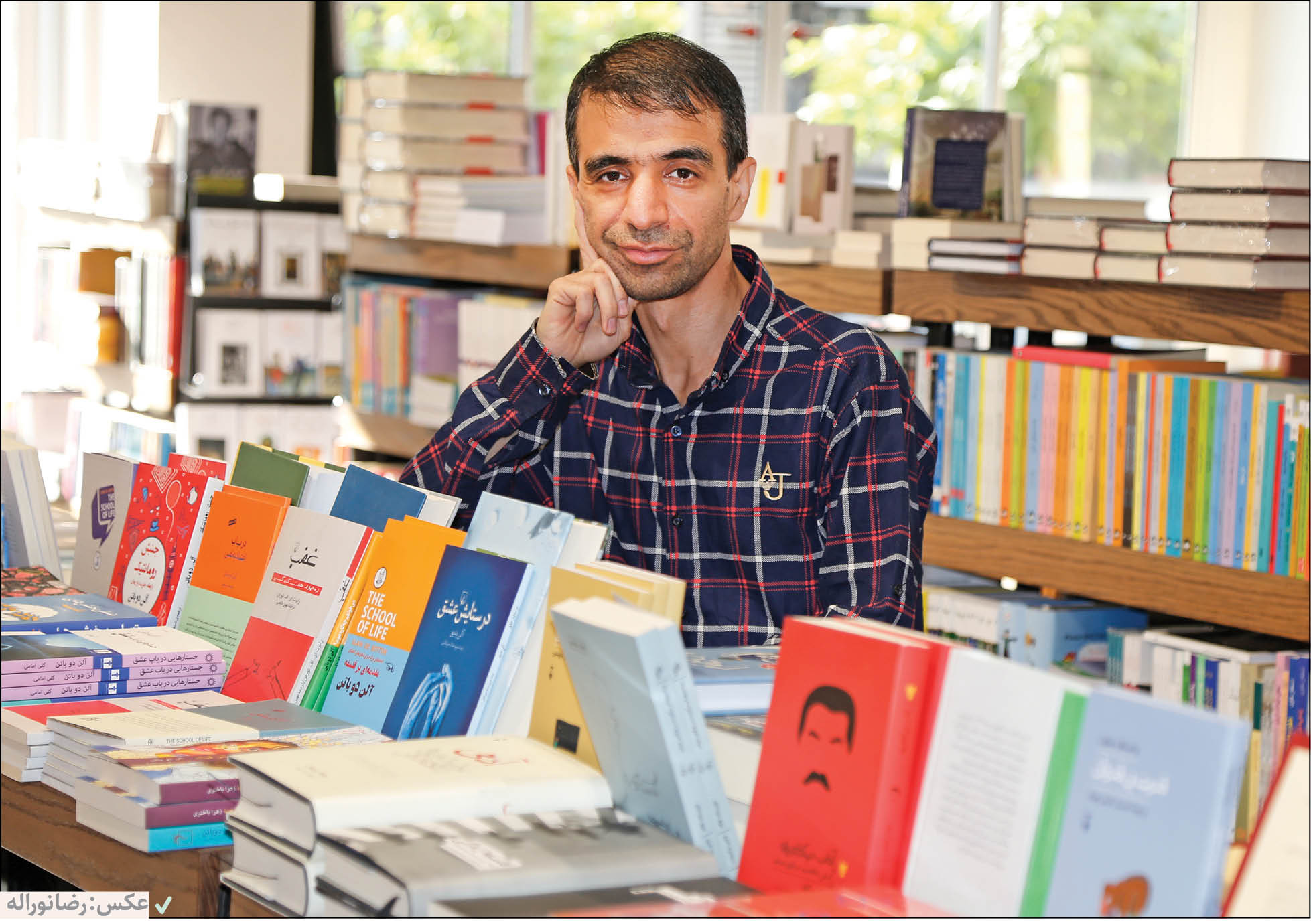 گفت‌وگو با «جواد ماه‌زاده» که از روزنامه‌نگاری به نویسندگی رسید