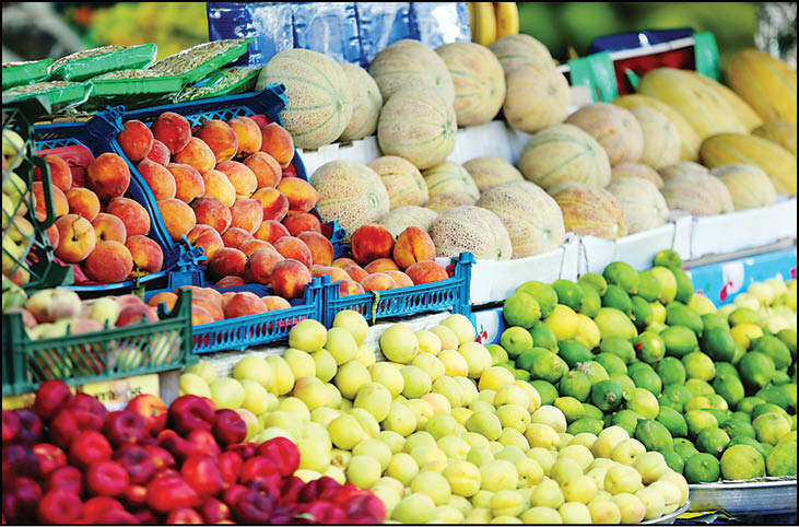 عبور بازار میوه ازگرانی
