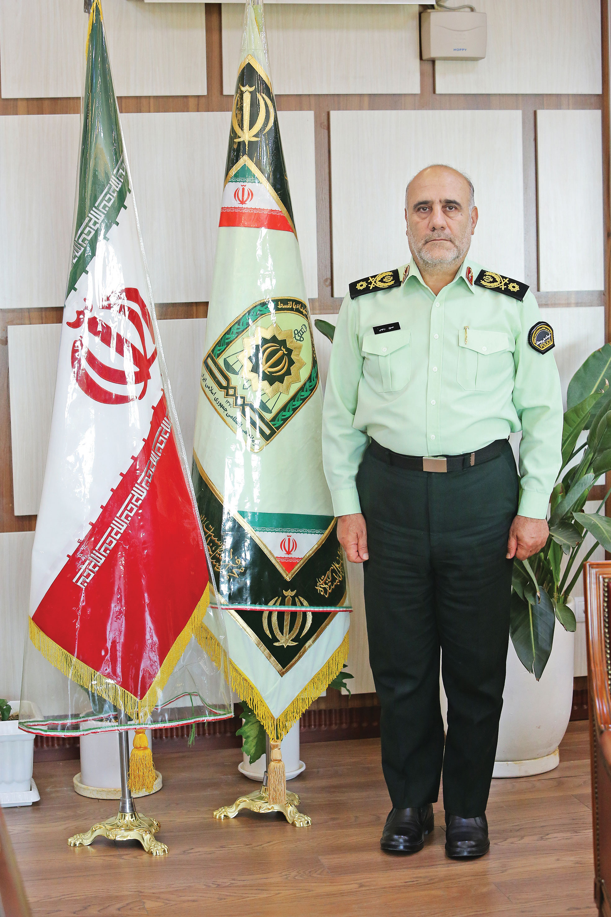 300 مأمور پلیس در اغتشاشات تهران مجروح شدند