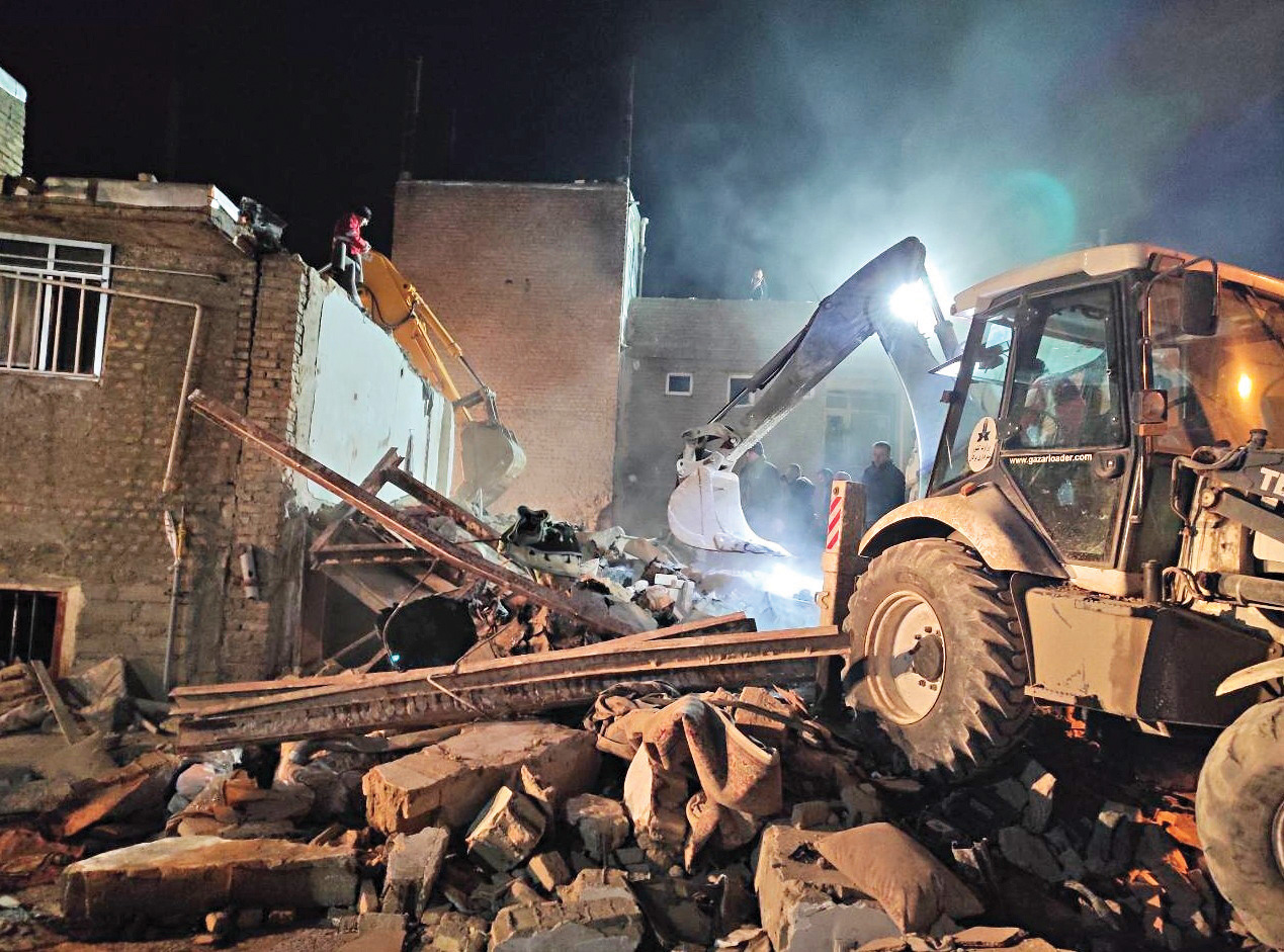 انفجار هولناک خانه‌ای را در بوکان ویران کرد
