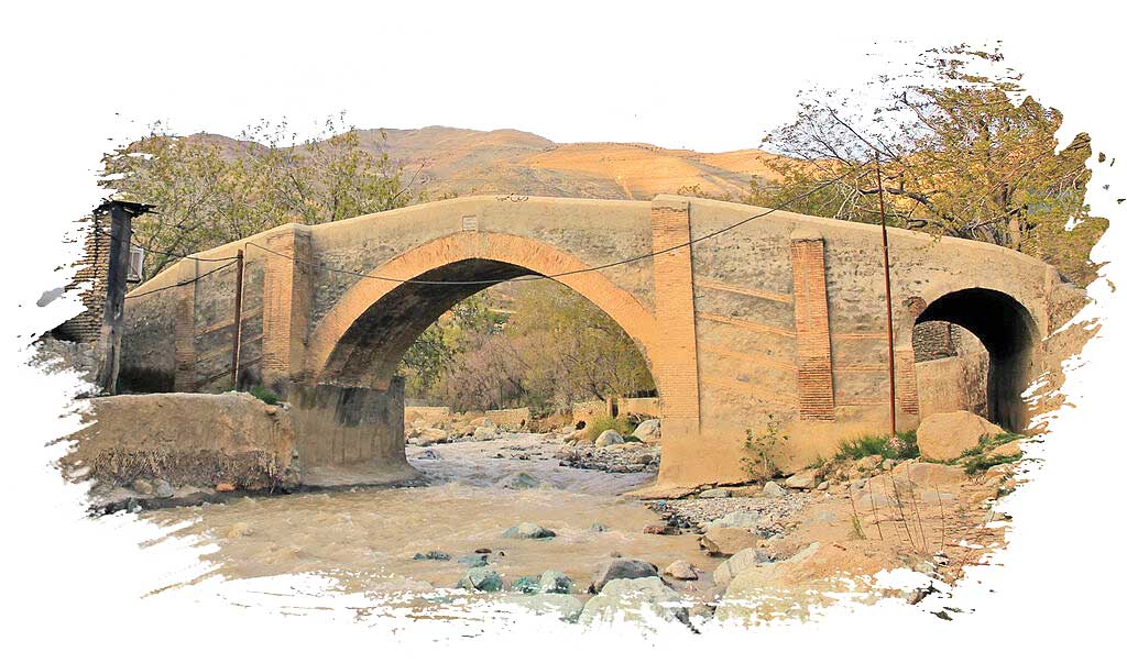 پل آجری و آب‌انبار بزرگ روستای​ کن یادگار حاج‌محمدعلی محمدی است