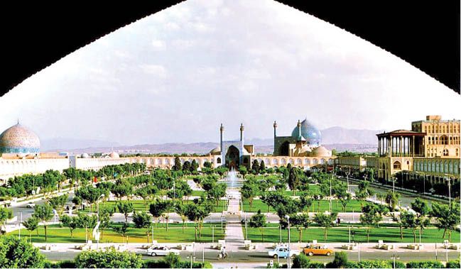 هفته فرهنگی اصفهان گرامیداشت یک جهان شهر