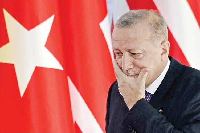 سکته اردوغان قبل از انتخابات ترکیه؛ واقعیت یا شایعه؟