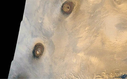 ۷ مکان گردشگری در مریخ! | سیاره‌ای با تضادهای وسیع