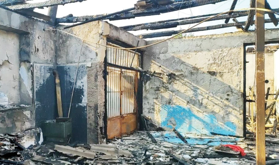 بررسی‌ها برای روشن‌شدن علت آتش‌سوزی مرگبار در کمپ ترک اعتیاد لنگرود ادامه دارد
