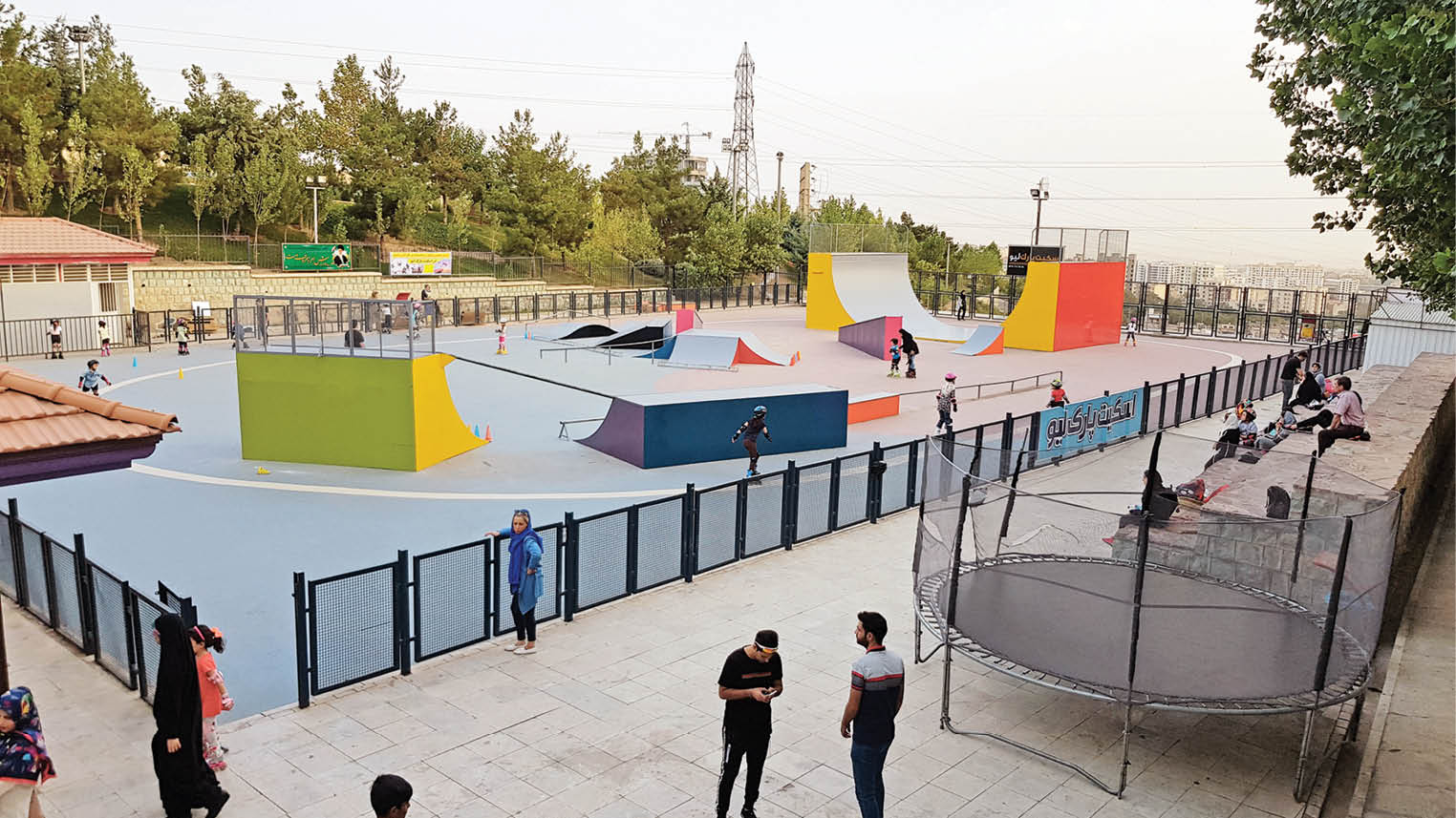بوستان‌های دارای امکانات سرگرمی سرعتی در تهران کم نیست