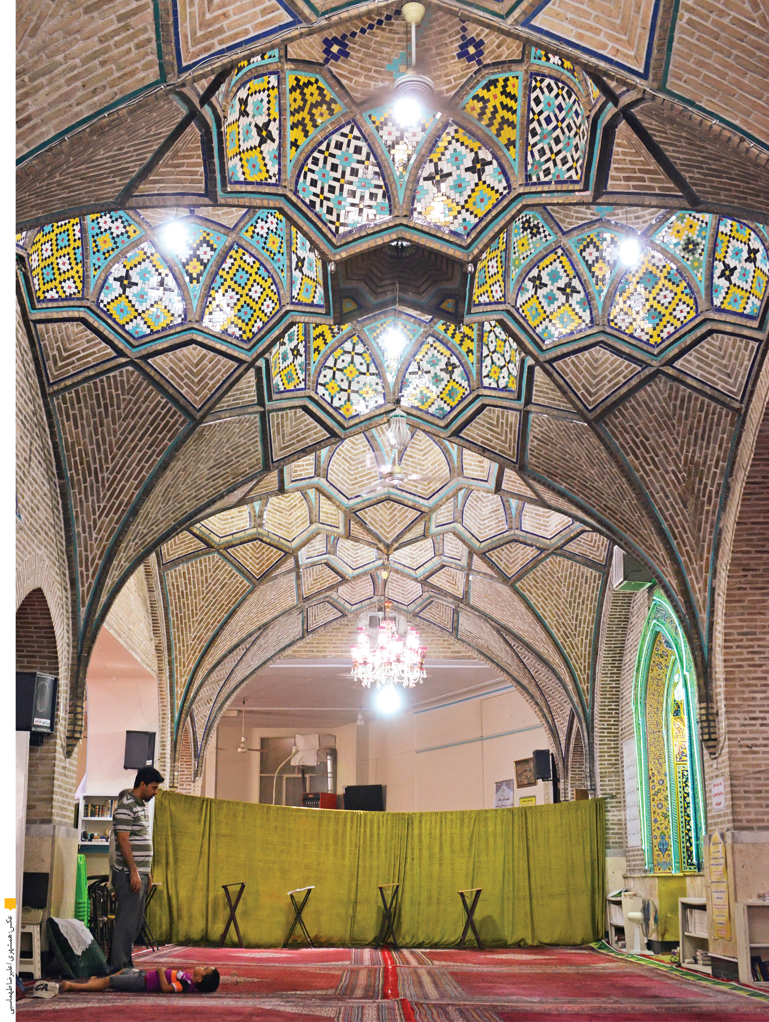 بررسی معماری چشم‌نواز مساجدی که همچون نگین در تهران می‌درخشند