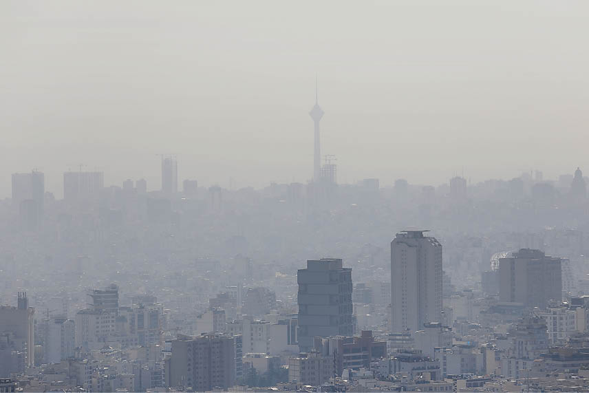 جولان آلاینده‌ها در آسمان تهران