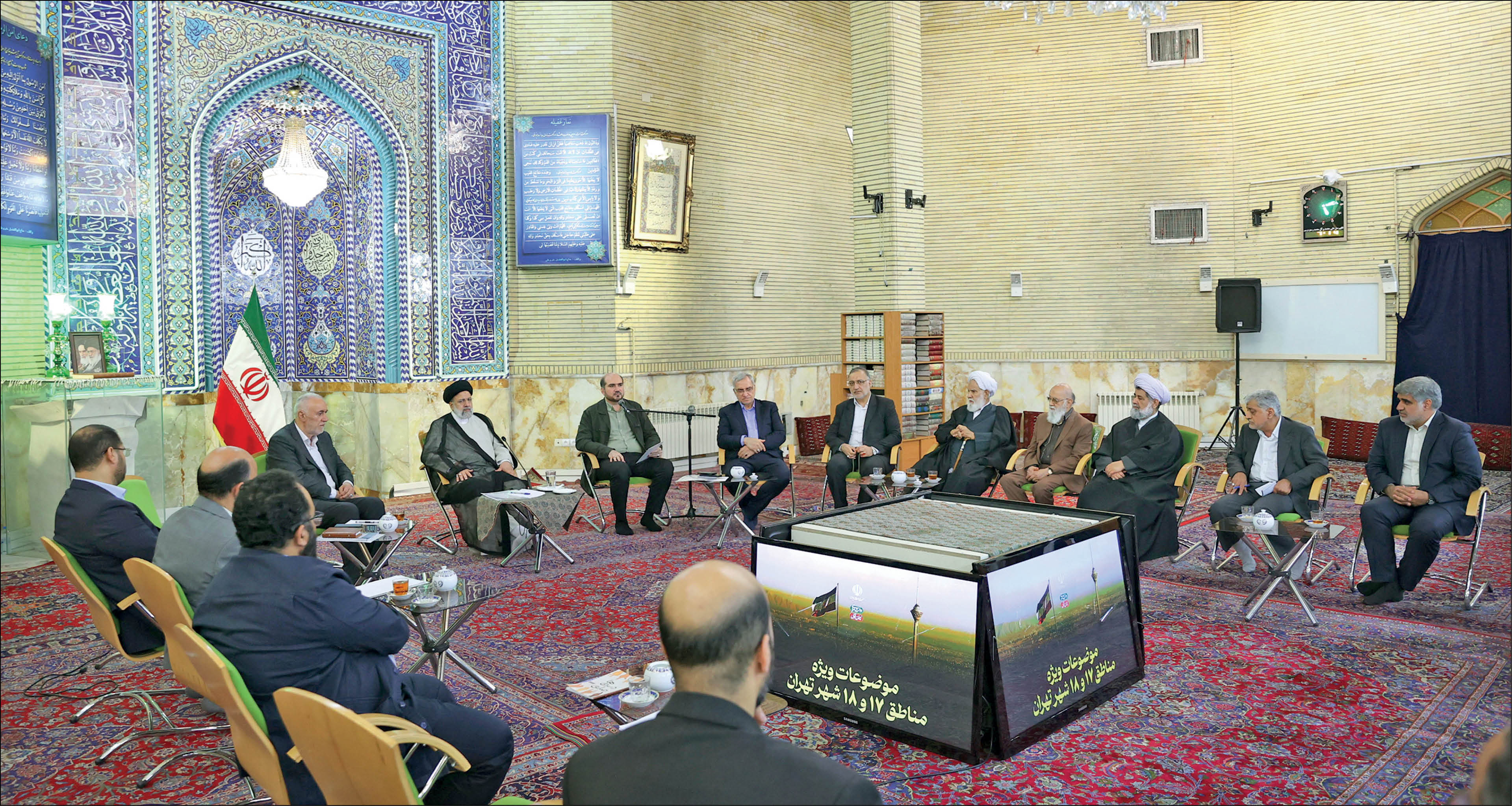 رئیس‌جمهور در مناطق 17 و 18 تهران حضور یافت