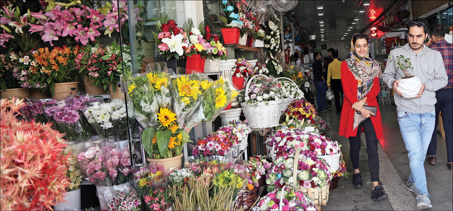 در بازارهای گل و گیاه تهران می‌توانید به دنیای رنگارنگ گل‌ها سفر کنید