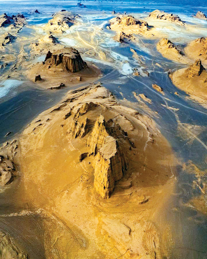 کلوتها در قاب یونسکو