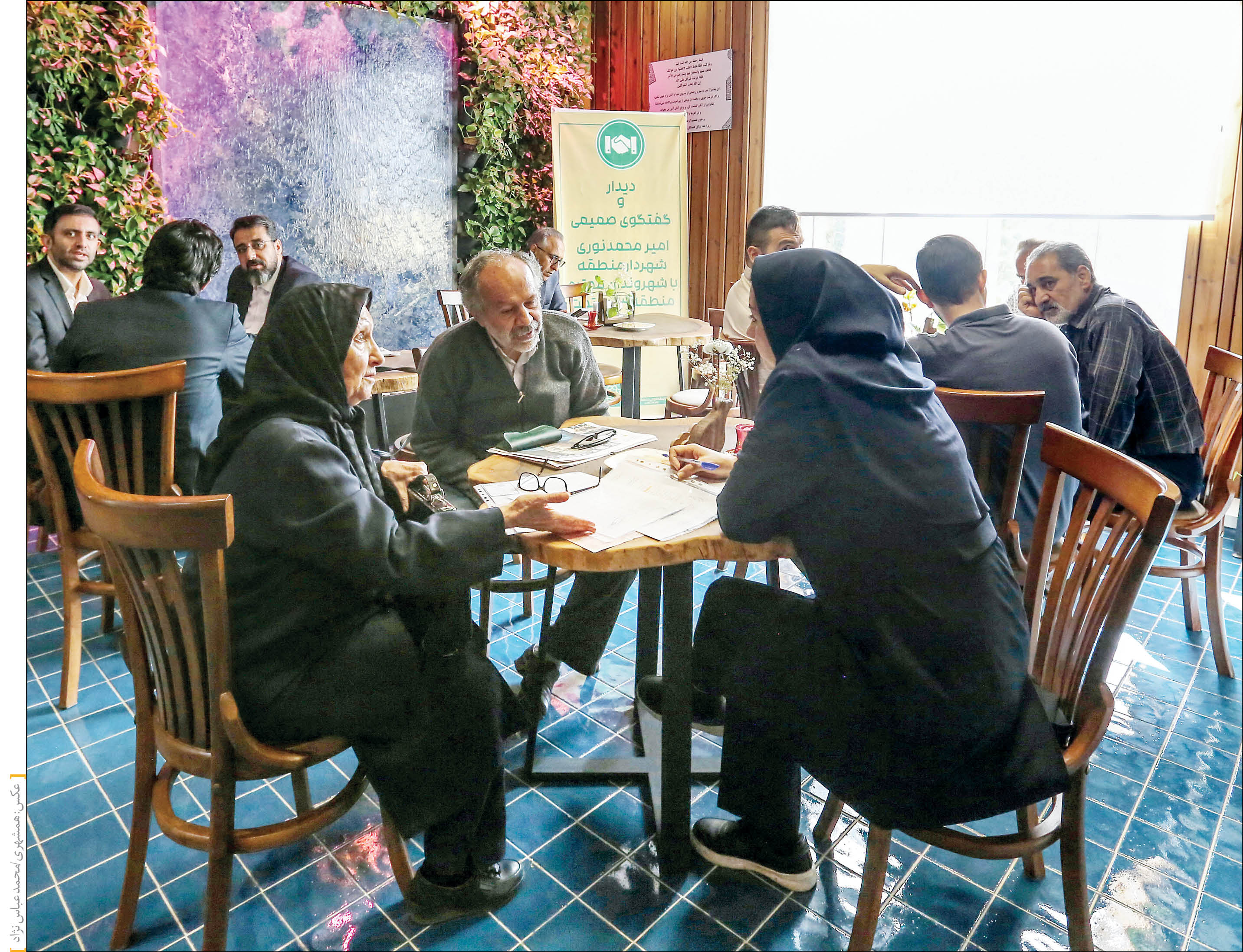 ملاقات با شهردار در کافه