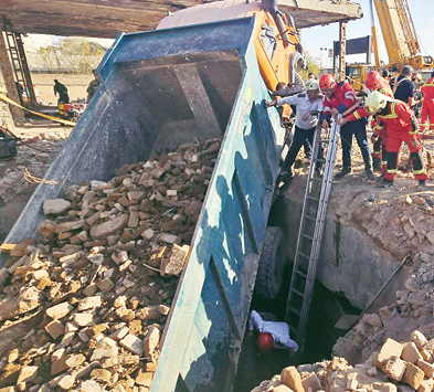 سقوط مرگبار‌ کامیون به گودال