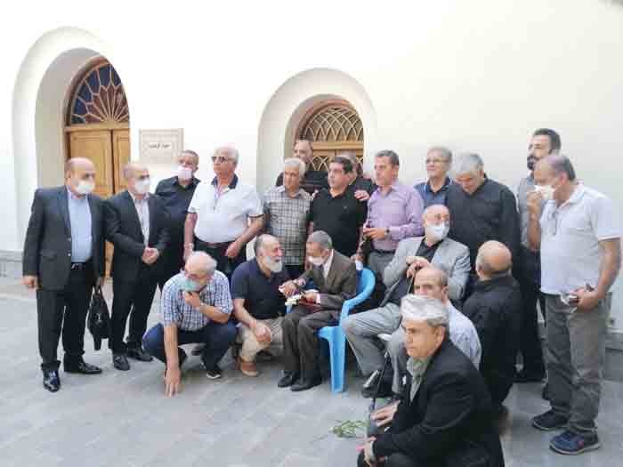 دانش‌آموختگان قدیمی مدرسه جلال آل‌احمد تجریش به سنت هر ساله دور هم جمع شدند