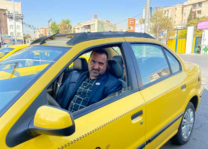 «علی فخرآور» مربی پاراالمپیک وزنه‌برداریراننده تاکسی و ساکن مجیدیه است