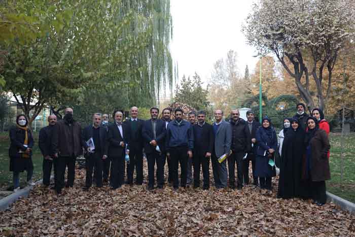 معاون خدمات شهری و محیط‌زیست شهرداری تهران از تبدیل مسکونی به اداری انتقاد کرد