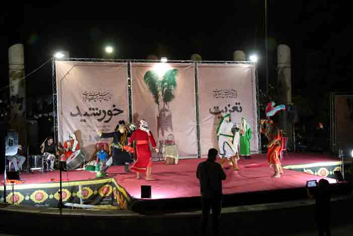 کانون «کهربای تعزیه» با برگزاری بیش از ۲۰۰ برنامه در محله‌های شرق تهران پیشتاز این آیین است