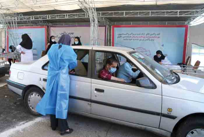 خدمات واکسیناسیون ۲ شیفته در بوستان آزادگان